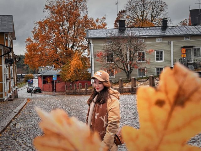 Porvoo 是距離芬蘭🇫🇮赫爾辛基約52km外的可愛小鎮🍁突然覺得這張拍的真美
許歡～特來炫一番😆😆😆
/
#finland#porvoooldtown#porvoo#porvoofinland